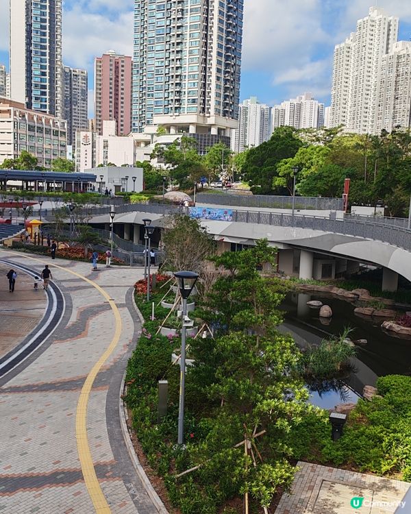 食完早餐，見到有個新地點。散下步曬下太陽真係唔錯 。 感恩😊...