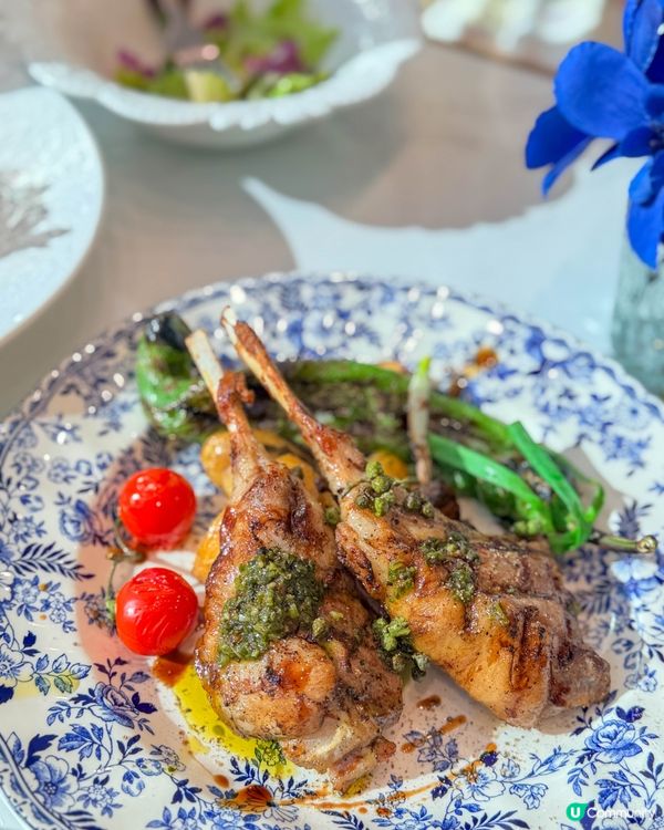 尖沙咀美食｜高顏值白藍系優雅餐廳