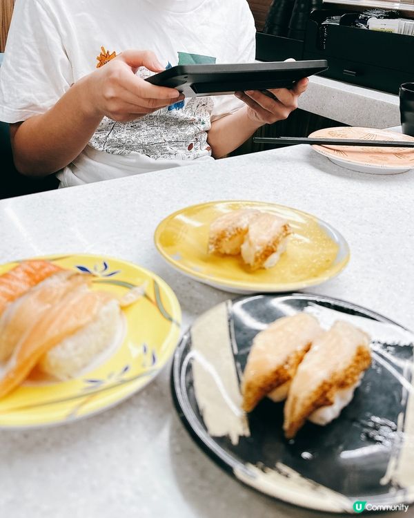 放工chill下🍣！迴轉壽司美食之旅😋📸