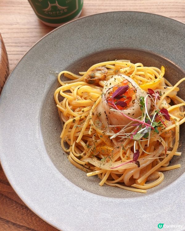 鰂魚涌最新粉紅cafe🌸必食炙燒左口魚意粉