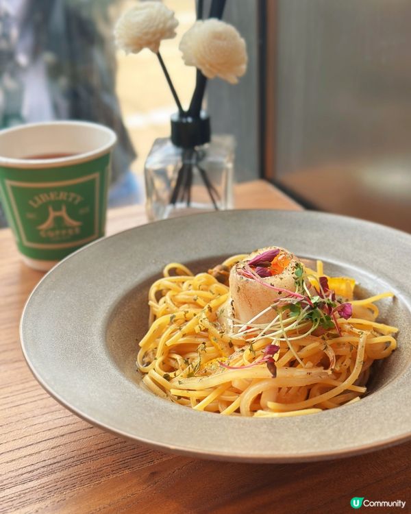 鰂魚涌最新粉紅cafe🌸必食炙燒左口魚意粉