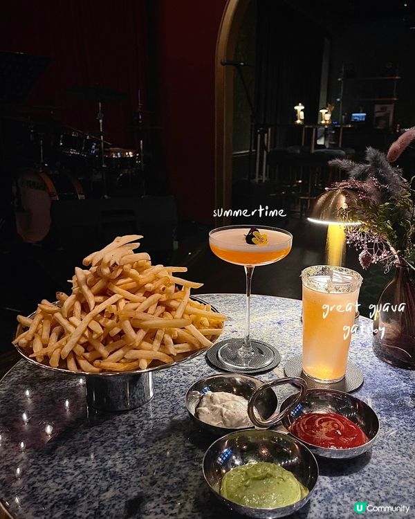 🇭🇰灣仔復古氛圍酒吧🍹有現場音樂表演🎵