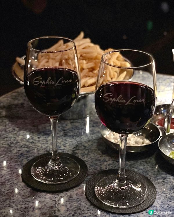 🇭🇰灣仔復古氛圍酒吧🍹有現場音樂表演🎵