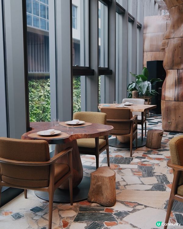 搬遷後的裝潢超美呢｜Roganic 🪵