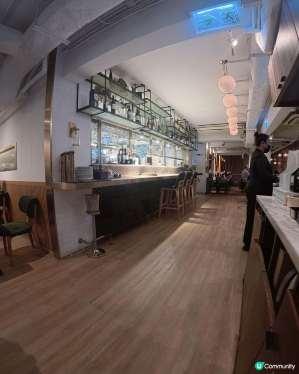 尖沙咀樓上Cafe ｜環境浪漫嘆高質西餐