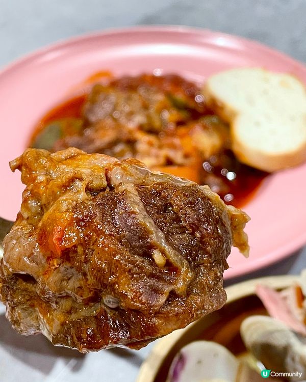 生唔生酮 都有得揀 . 烤脆皮乳豬