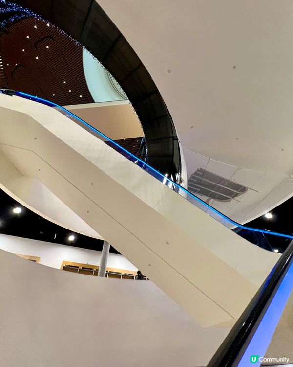 『英國』伯明翰必去｜圖書館內隱藏秘境花園🌿！