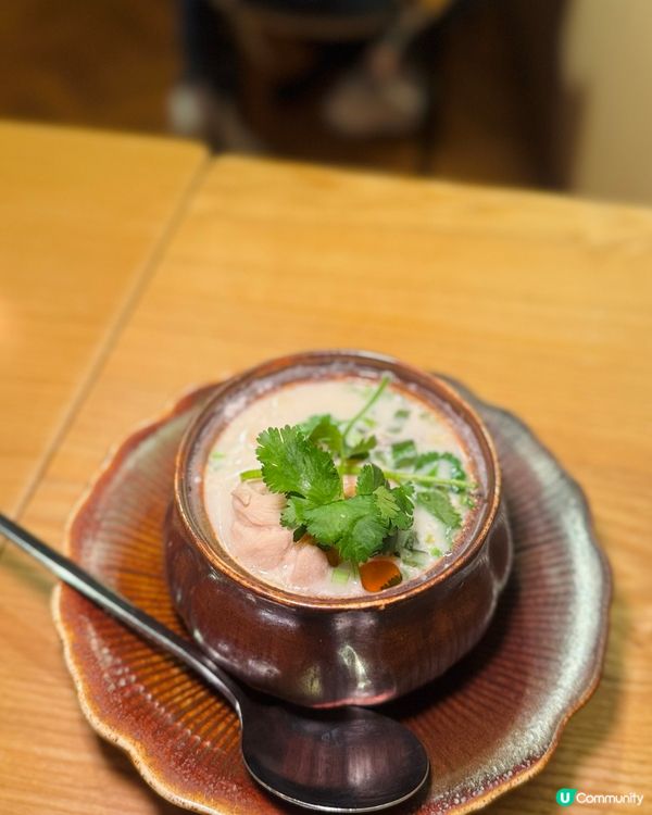 黃咖喱軟殼蟹撈飯邪惡到爆🤤！泰國菜必食！