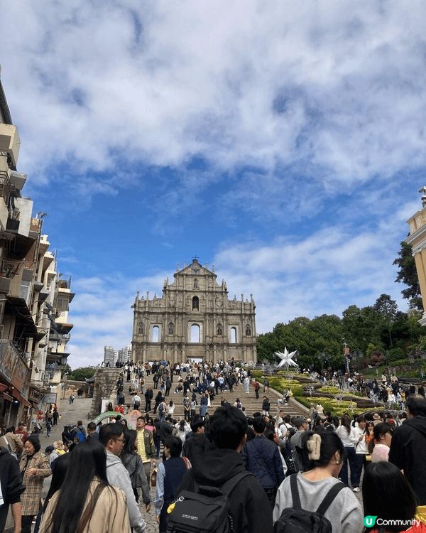 大三巴，澳門的地標、名勝古蹟，通常到澳門的遊人，必定到此一遊...