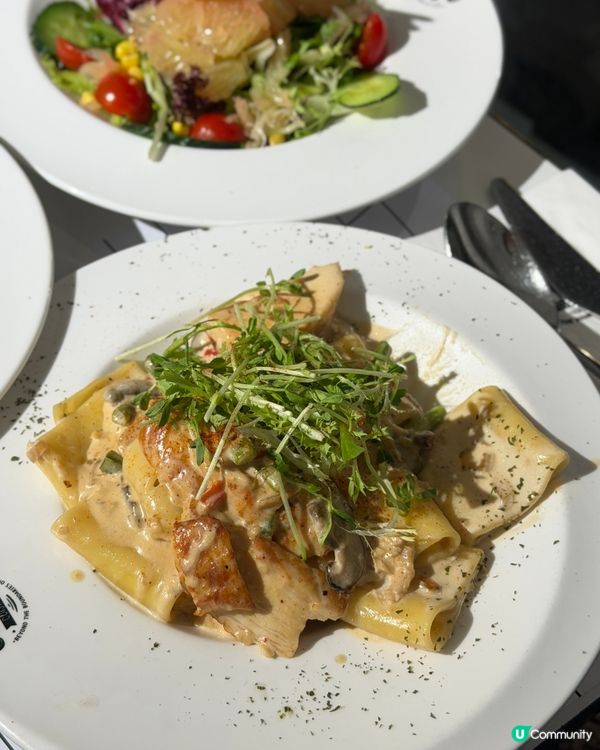 聖誕打卡必去！黑白夢幻Cafe📸 林峯應援！