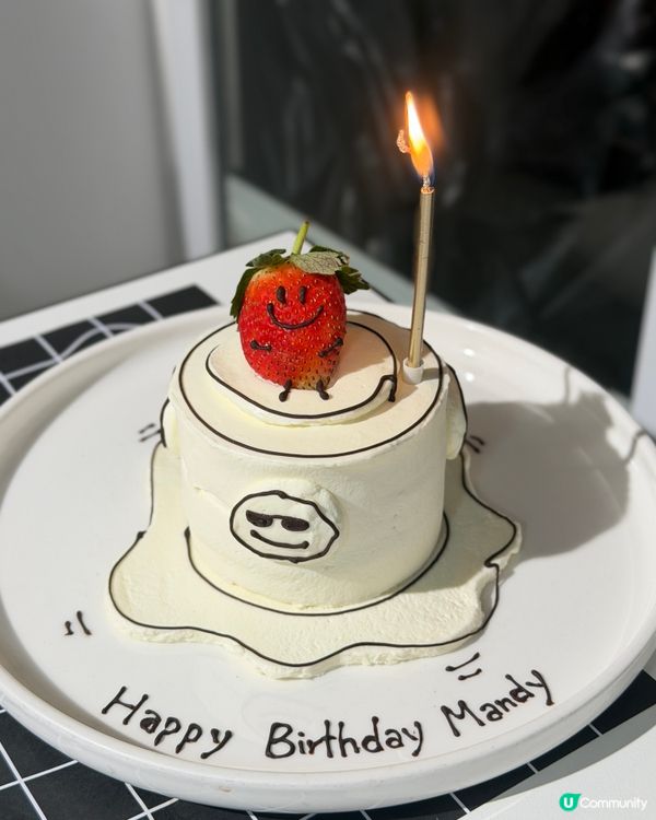 聖誕打卡必去！黑白夢幻Cafe📸 林峯應援！