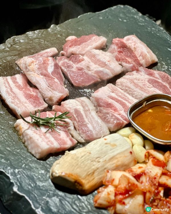 人氣濟洲岩洞燒肉🌋必食熟成五花肉💯