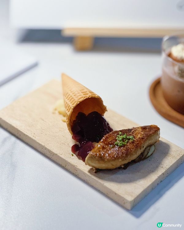 生日飯局首選😋靚靚餐枱佈置好有儀式感❤️甜品畫碟服務🥰