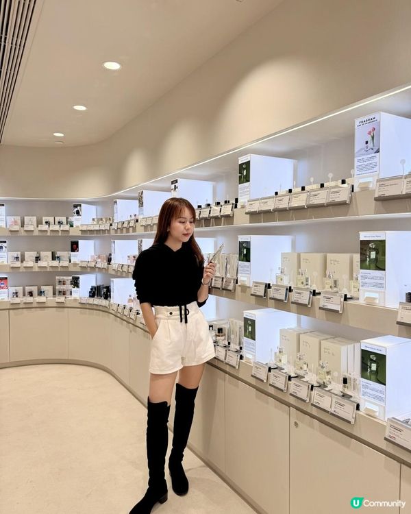 迷失在3層美妝天堂！全港最大@cosme旗艦店登陸尖沙咀，實體排行榜、AI尋香、巨型面膜牆必拍必逛