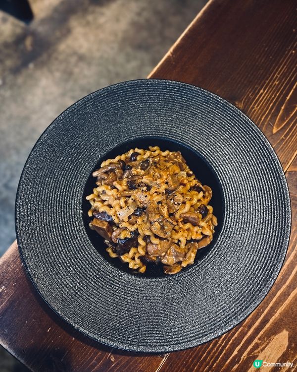 新蒲崗港式懷舊cafe！必試酥皮薄餅🍕😋