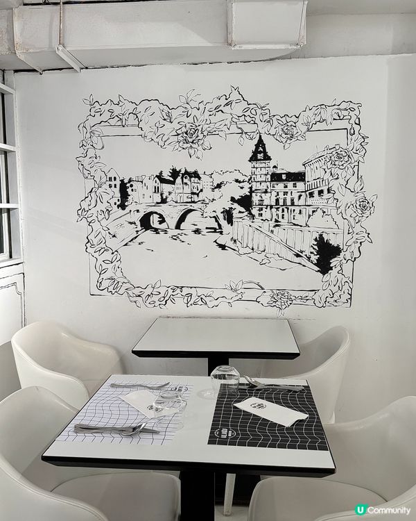 灣仔漫畫風打卡📸！腐乳意粉超正😋！