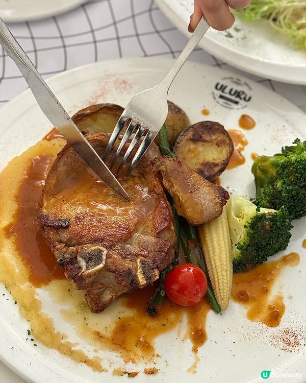 灣仔漫畫風打卡📸！腐乳意粉超正😋！