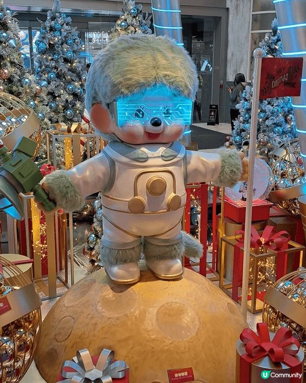 近年我會比較喜愛港鐵商場內的聖誕節佈置，分別位於將軍澳站及日...