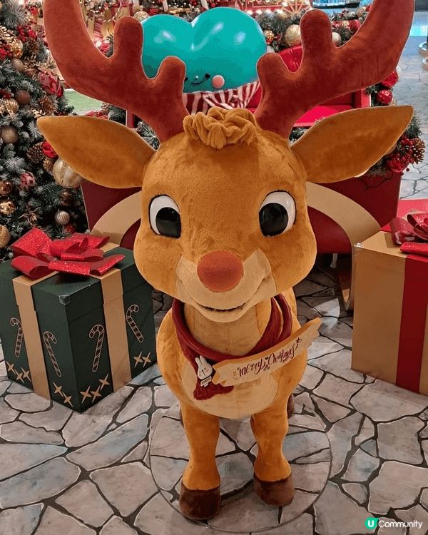 近年我會比較喜愛港鐵商場內的聖誕節佈置，分別位於將軍澳站及日...