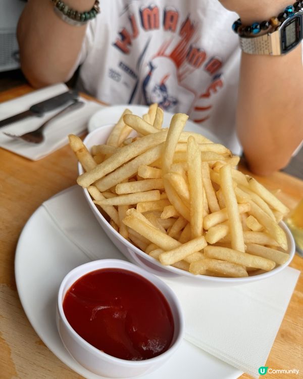 淺水灣拍拖浪漫週末！🌊🍕🍻