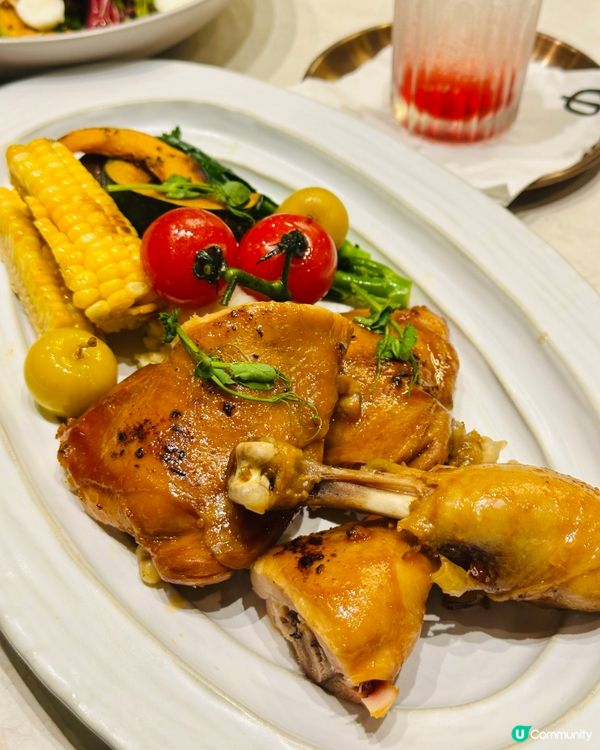 讓時間慢下來的溫柔角落｜聖誕雞腿 x 手撕牛飯·冬日暖心