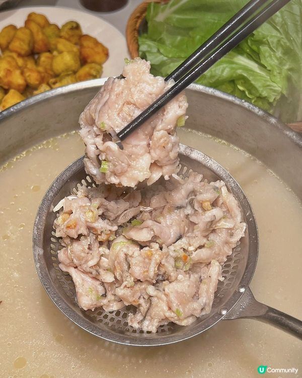 1.  北上搵食！順德公豬肚雞🤤暖笠笠！10個鐘熬湯底！