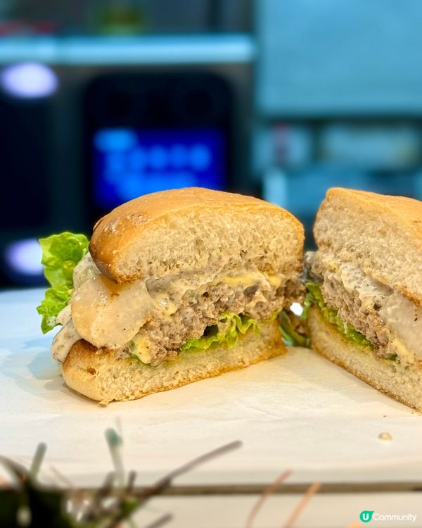 上環本地漢堡小店 名副其實"懶人包"