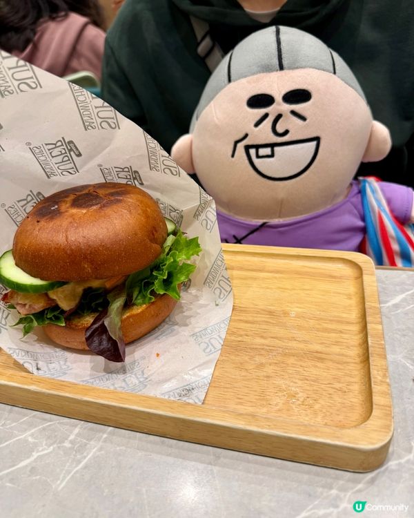 阿婆去Oliver’s Super Sandwiches食飯