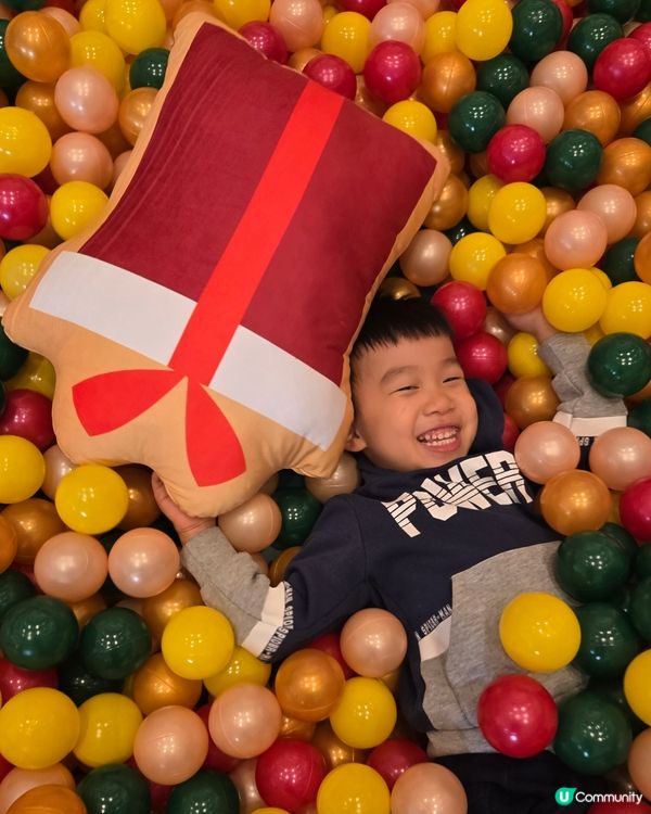 朗壹廣場聖誕彈彈跳！🚂🎄 玩到癲！