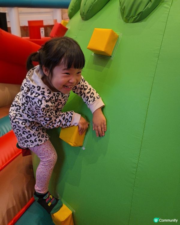 朗壹廣場聖誕彈彈跳！🚂🎄 玩到癲！