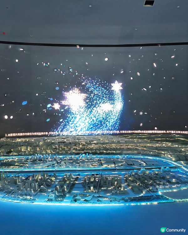 深圳最大的室內滑雪場


深圳前海華發冰雪世界是全球最大的室