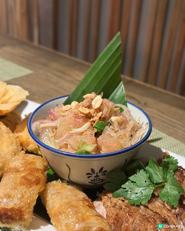 1.  正宗泰菜🤤！沙嗲串燒+小食拼盤超正！😋 (西灣河)