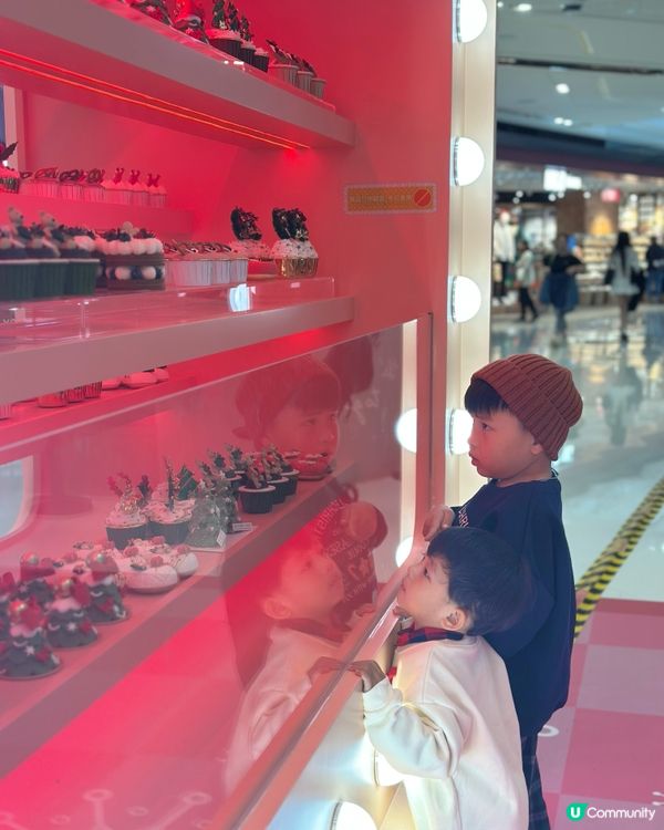 圍方聖誕聯乘！肥仔陪你過冬 🥳🎄