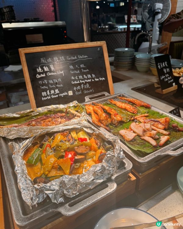 聖誕市集主題自助餐！✨🎄🍾