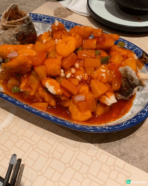 老婆，因為就嚟係我哋結婚五週年，聖誕佳節孖住老婆食LIFET...