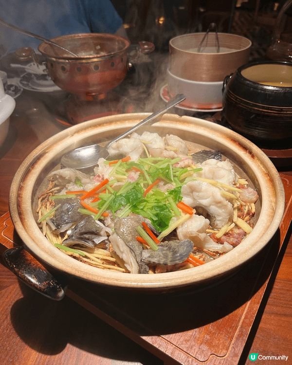 想同女女食聖誕蛋糕，因為佢仲好細個，到依家先知咩叫聖誕節，所...