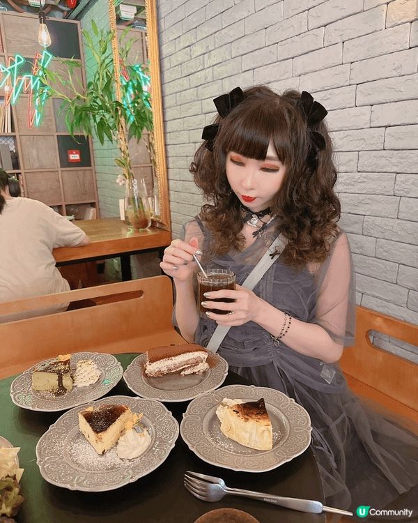 我最想同媽咪一齊食LIFETASTIC聖誕蛋糕，因為媽咪三個...