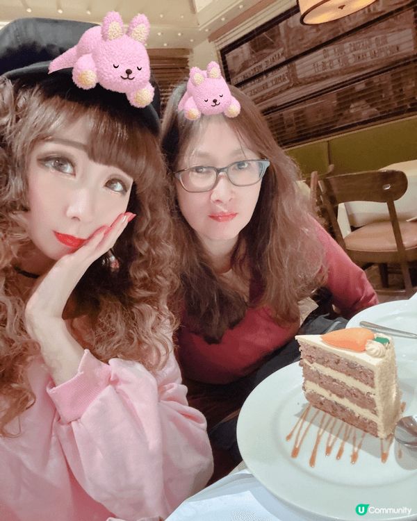 我最想同媽咪一齊食LIFETASTIC聖誕蛋糕，因為媽咪三個...