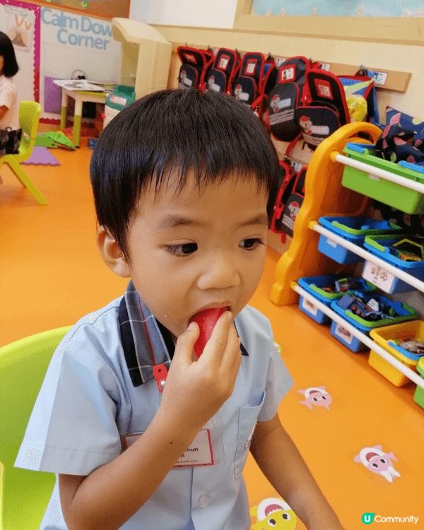 與太太及兒子。