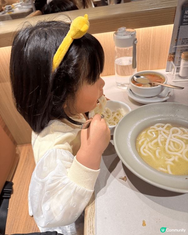 我最想和另一半及小孩一起品嘗LIFETASTIC的聖誕蛋糕，...