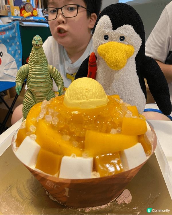 我想同我老公Max及仔仔一齊食LIFETASTIC 聖誕蛋糕...