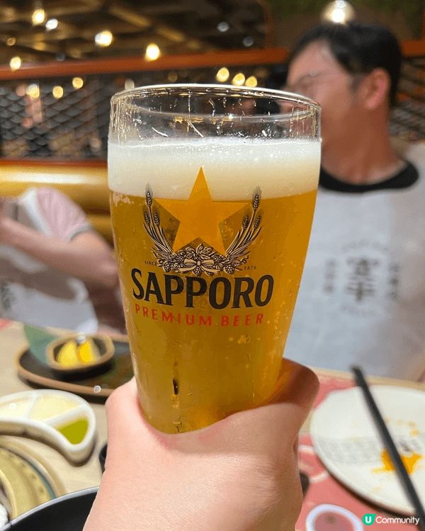 聖誕節就梗係留喺屋企，同親愛嘅屋企人食住聖誕蛋糕，暖暖咁一齊...