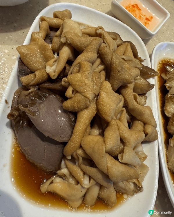 位於北角多年米芝蓮推介的滷水店，午餐超級抵食，而且食物水準非...