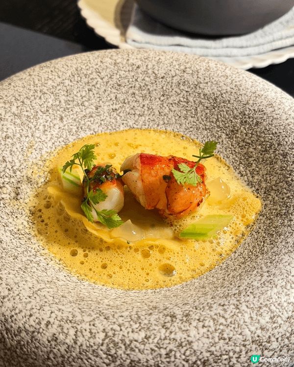 ICC 101樓有6間餐廳，包括中菜館、法式餐廳及意大利菜館...