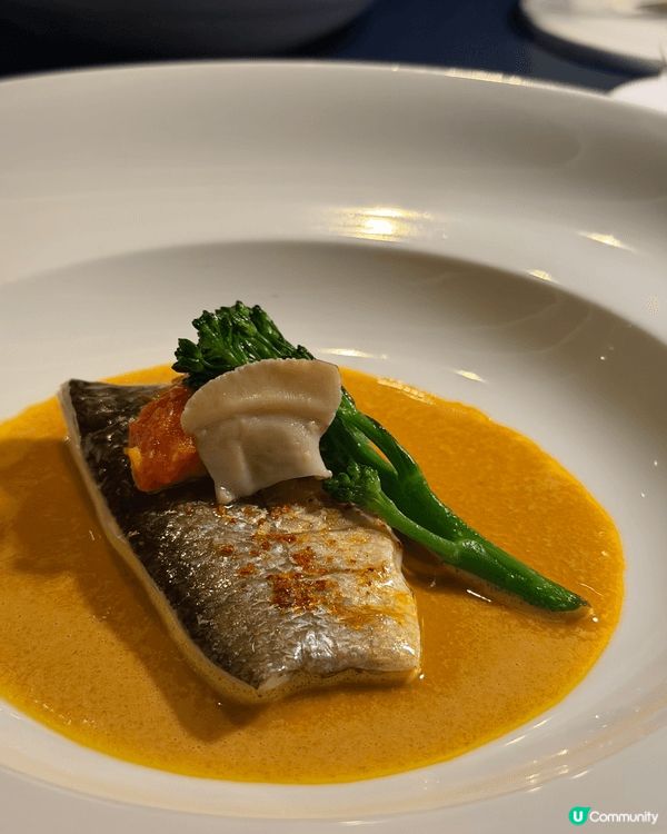 ICC 101樓有6間餐廳，包括中菜館、法式餐廳及意大利菜館...