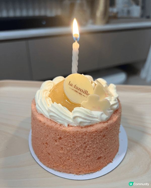 12月生日，收到家人朋友滿滿的愛，食左好多款蛋糕同甜品，但最...