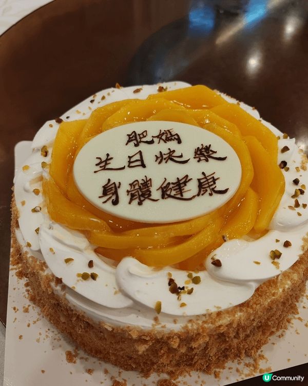 我會選擇同最親密嘅朋友一齊食 LIFETASTIC 聖誕蛋糕...