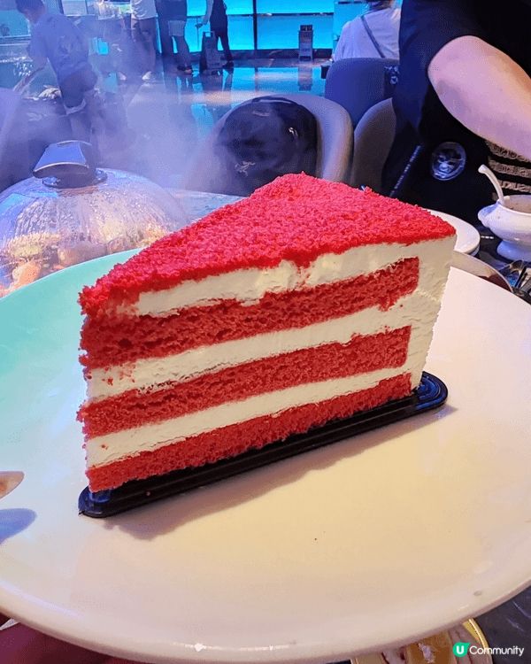 我會選擇同最親密嘅朋友一齊食 LIFETASTIC 聖誕蛋糕...