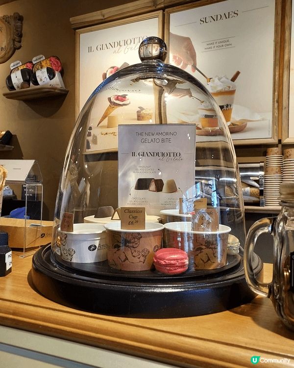 漫步在劍橋大學不同的書院，感受書卷氣氛、走過著名人物莎士比亞...