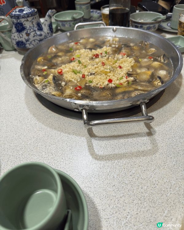 澳門美食，特色小食，又美味卜卜蜆，在香港好少食到這款粟米辣辣...